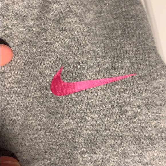 Kids Nike Bread Cancer Awareness Redskins hoodieXL - Picture 3 of 5